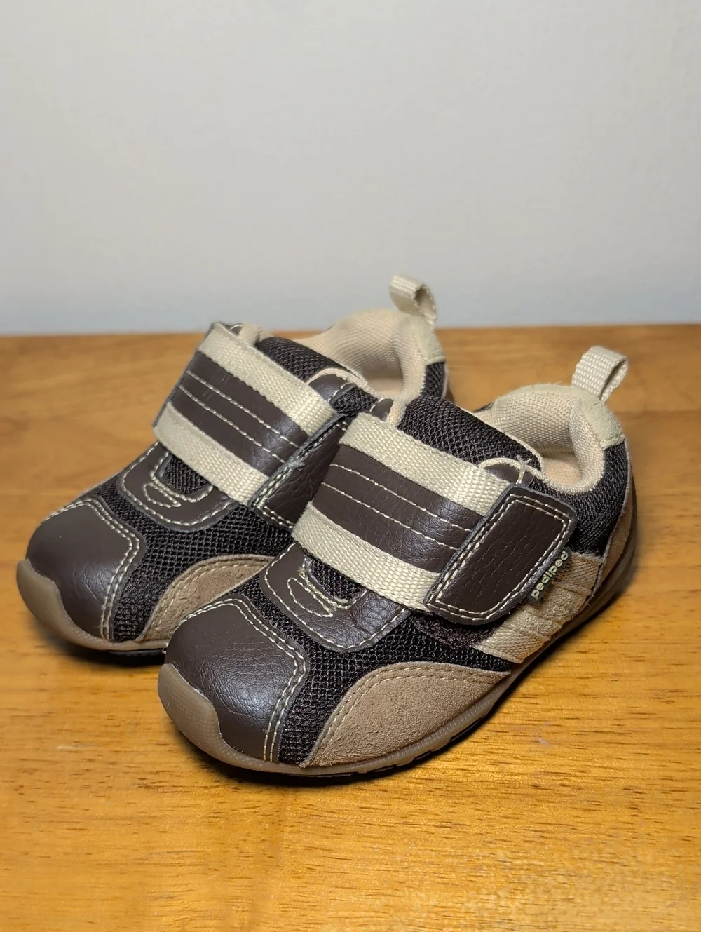 Pediped Flex Adrian Sneakers Brown Tan Hook & Loop Closure Toddler Boys Size 6